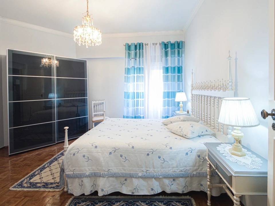 Apartamento T3 para Venda em Santo António dos Cavaleiros e Frielas Foto 12