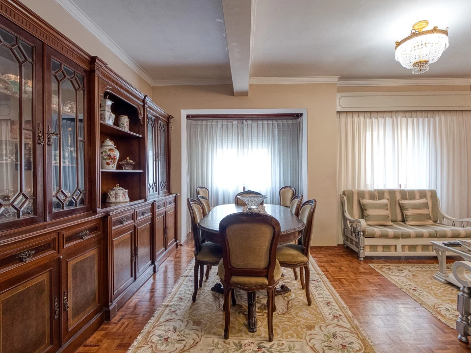 Apartamento T3 para Venda em Santo António dos Cavaleiros e Frielas Foto 1