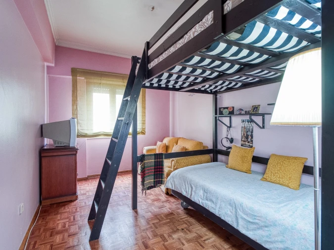 Apartamento T3 para Venda em Santo António dos Cavaleiros e Frielas Foto 18
