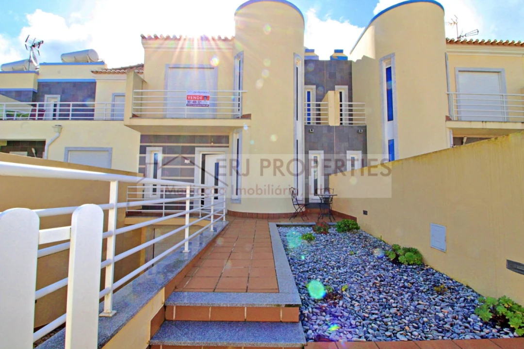 Moradia T3 para Arrendamento em Vila Nova de Cacela Foto 26