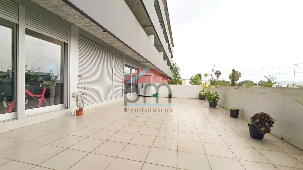 Apartamento T2 para Venda em Mazedo e Cortes Foto 9