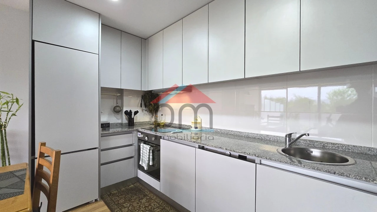 Apartamento T2 para Venda em Mazedo e Cortes Foto 4