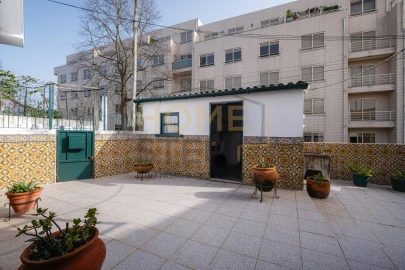 Moradia T2 para Venda em Gulpilhares e Valadares