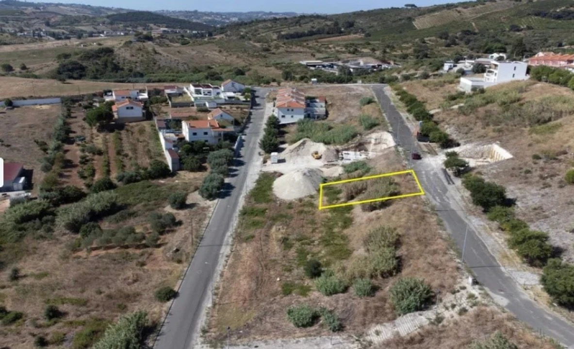 Terreno para Venda em Alenquer (Santo Estêvão e Triana) Foto 1