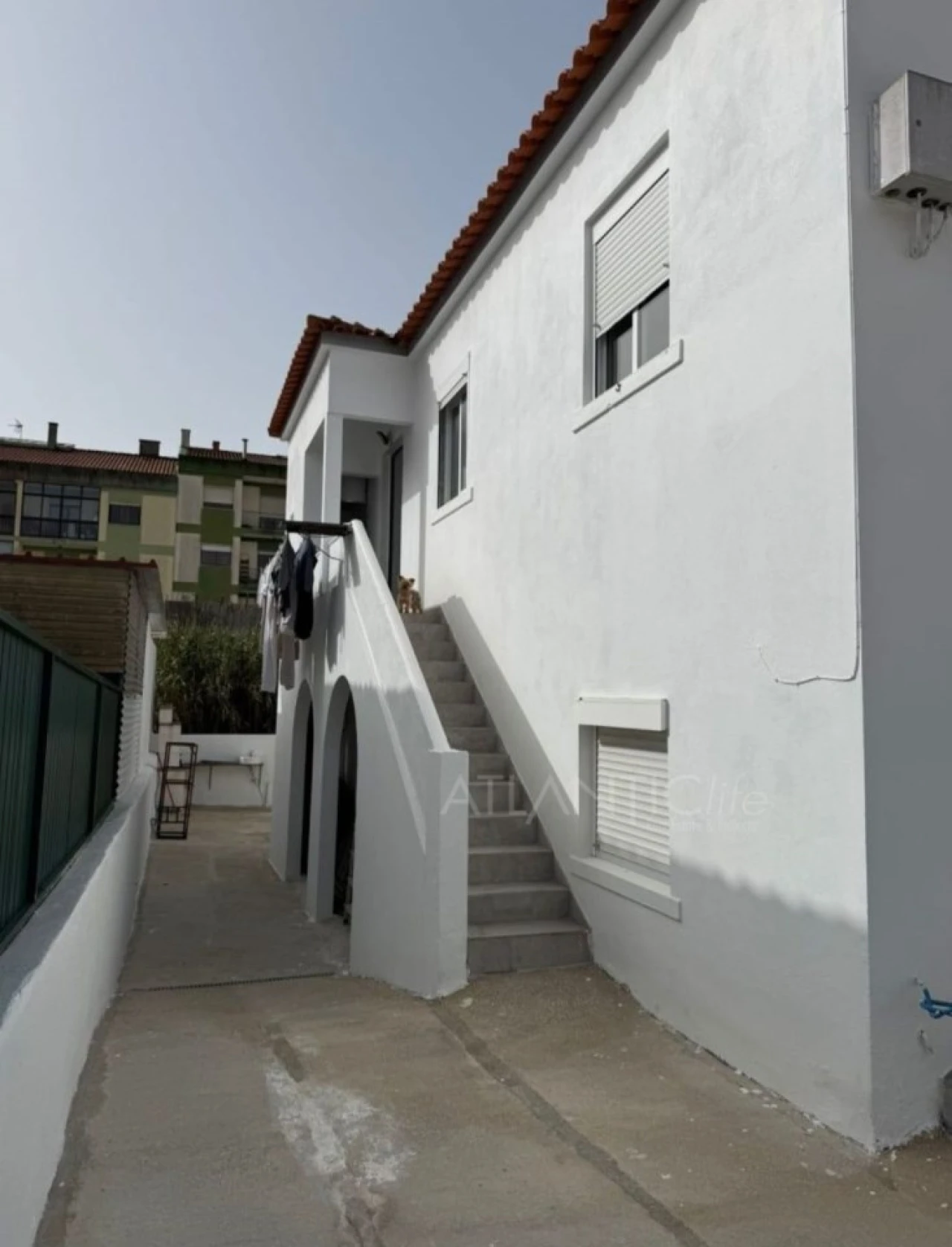 Apartamento T2 para Venda em Algueirão-Mem Martins Foto 1