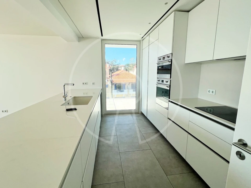 Apartamento T4 para Arrendamento em Carcavelos e Parede Foto 10