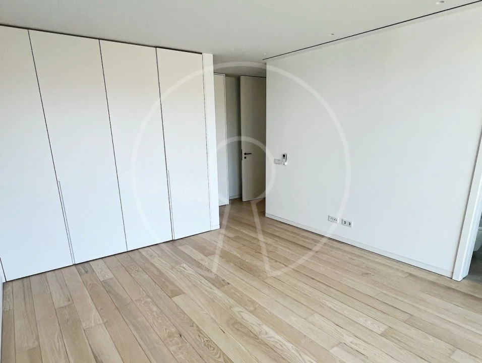 Apartamento T4 para Arrendamento em Carcavelos e Parede Foto 24