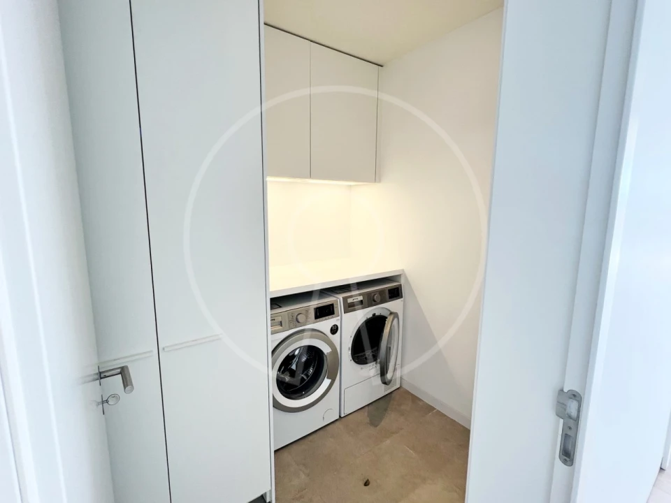 Apartamento T4 para Arrendamento em Carcavelos e Parede Foto 30