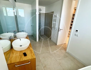 Apartamento T4 para Arrendamento em Carcavelos e Parede