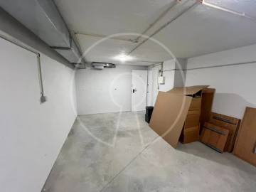 Apartamento T4 para Arrendamento em Carcavelos e Parede