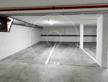 Apartamento T4 para Arrendamento em Carcavelos e Parede