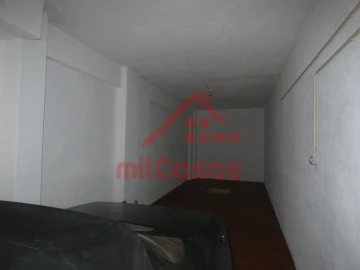 Garagem para Venda em Massamá e Monte Abraão