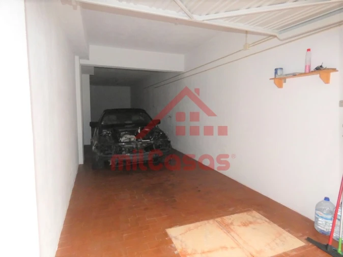 Garagem para Venda em Massamá e Monte Abraão Foto 9