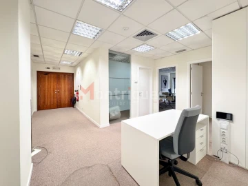 Escritório para Arrendamento em Avenidas Novas