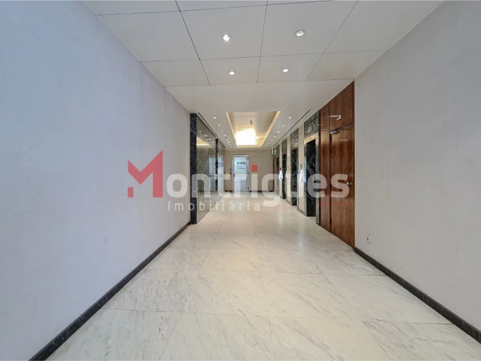 Escritório para Arrendamento em Avenidas Novas Foto 19