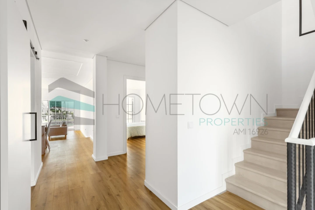 Moradia T4 para Venda em Quarteira Foto 13