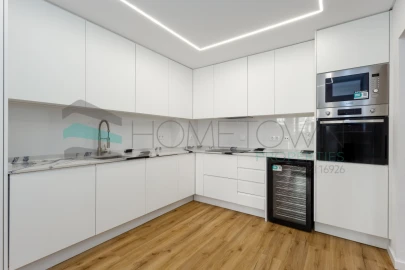 Moradia T4 para Venda em Quarteira