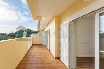 Moradia T4 para Venda em Quarteira