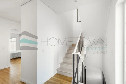 Moradia T4 para Venda em Quarteira