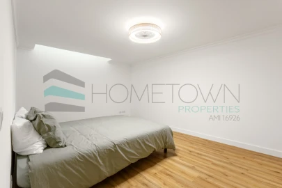 Moradia T4 para Venda em Quarteira