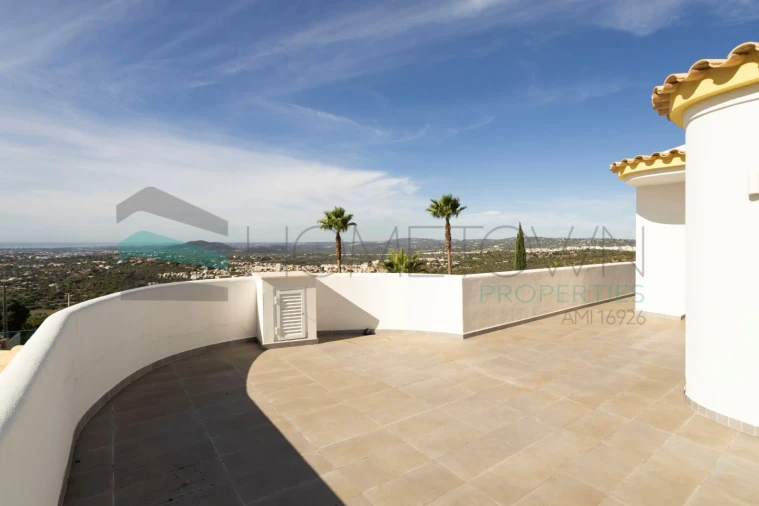 Moradia T4 para Venda em Santa Barbara de Nexe Foto 33