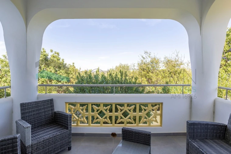 Moradia T4 para Venda em Santa Barbara de Nexe Foto 36