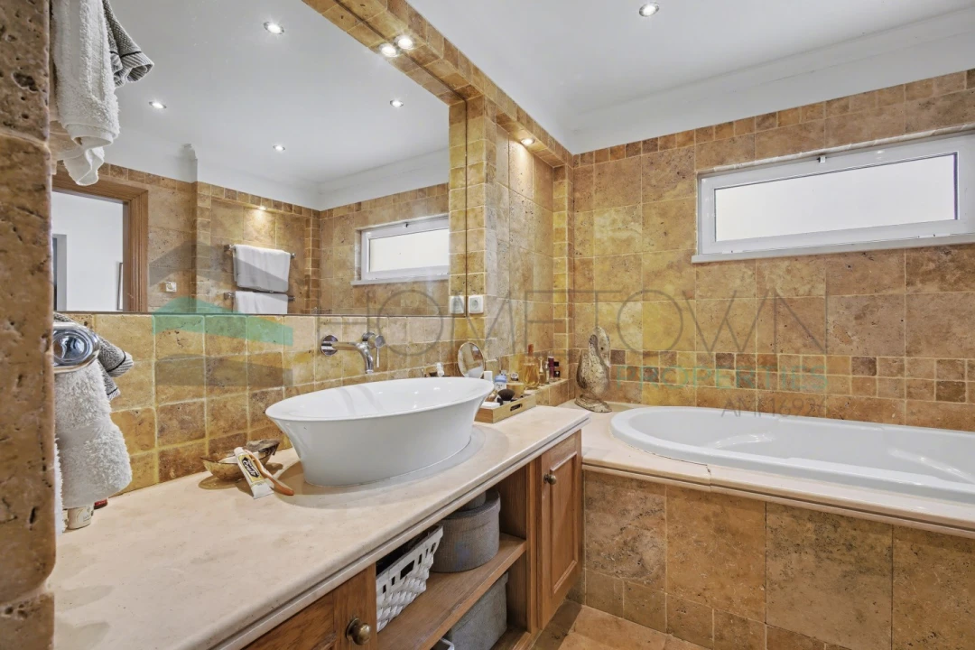 Moradia T4 para Venda em Loule (São Clemente) Foto 25