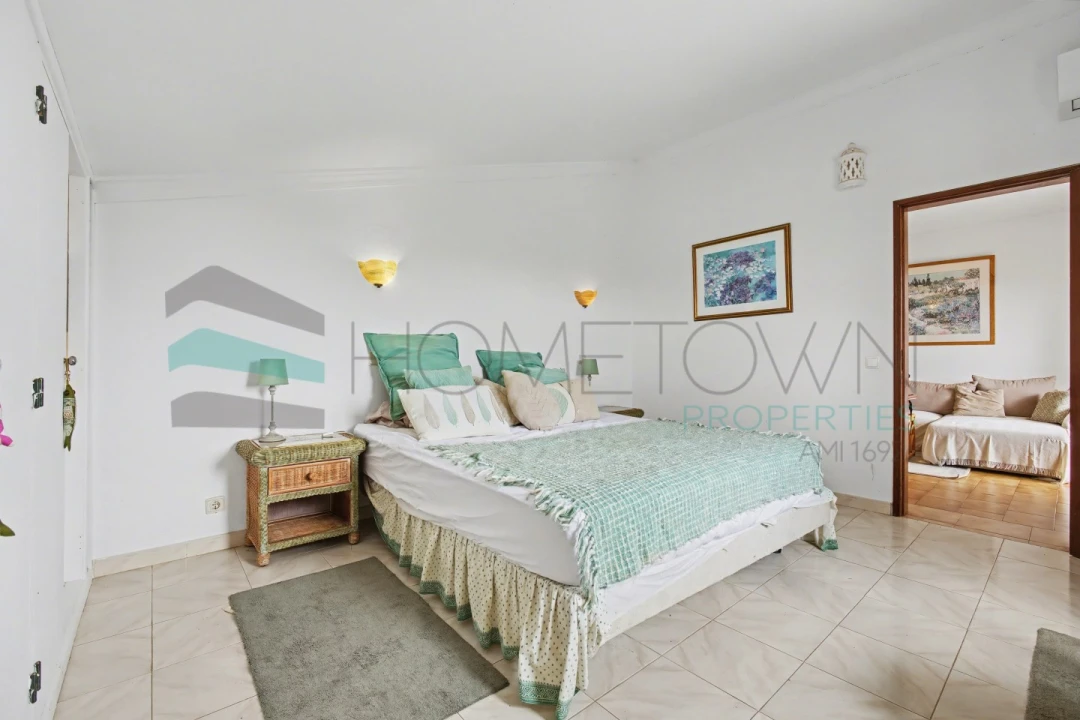 Moradia T4 para Venda em Loule (São Clemente) Foto 39