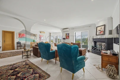 Moradia T4 para Venda em Loule (São Clemente)