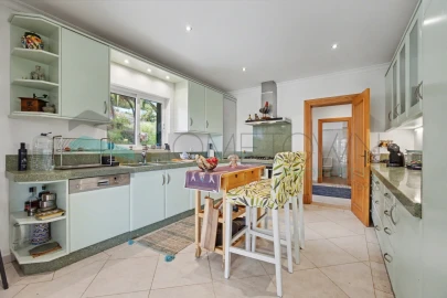 Moradia T4 para Venda em Loule (São Clemente)