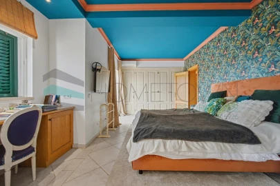 Moradia T4 para Venda em Loule (São Clemente)