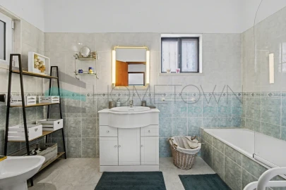 Moradia T4 para Venda em Loule (São Clemente)