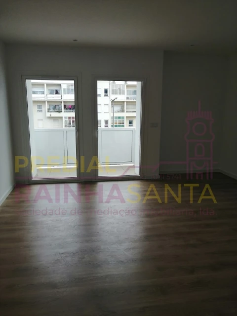 Apartamento T3 para Venda em Eiras e São Paulo de Frades