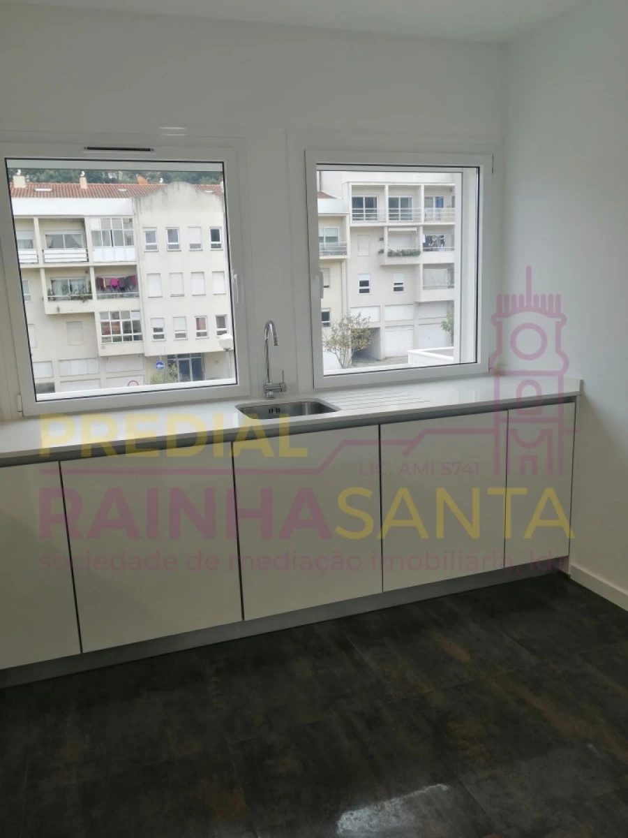 Apartamento T3 para Venda em Eiras e São Paulo de Frades Foto 2