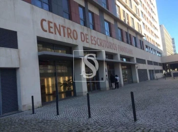 Garagem para Venda em Parque das Nações