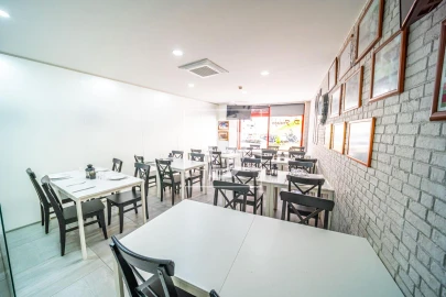 Negócio para Venda em Póvoa de Santa Iria e Forte da Casa