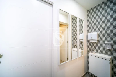 Negócio para Trespasse em Póvoa de Santa Iria e Forte da Casa