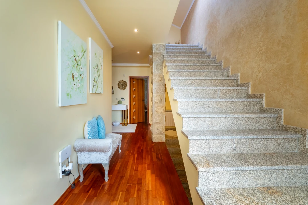 Moradia T5 para Venda em Santa Iria de Azoia, São João da Talha e Bobadela Foto 38