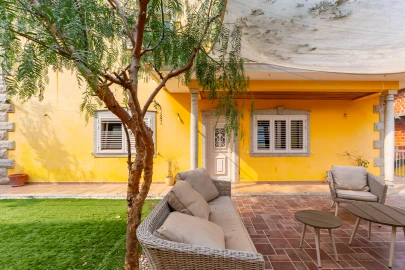 Moradia T5 para Venda em Santa Iria de Azoia, São João da Talha e Bobadela