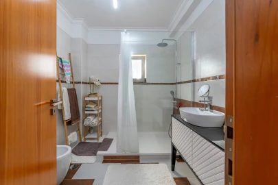 Moradia T5 para Venda em Santa Iria de Azoia, São João da Talha e Bobadela