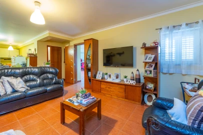 Moradia T5 para Venda em Santa Iria de Azoia, São João da Talha e Bobadela