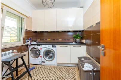 Moradia T5 para Venda em Santa Iria de Azoia, São João da Talha e Bobadela