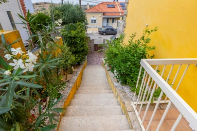 Moradia T5 para Venda em Santa Iria de Azoia, São João da Talha e Bobadela