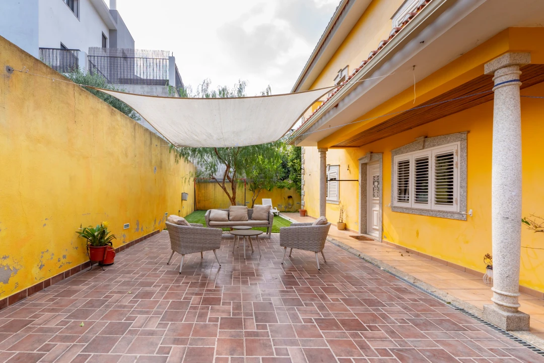 Moradia T5 para Venda em Santa Iria de Azoia, São João da Talha e Bobadela Foto 6