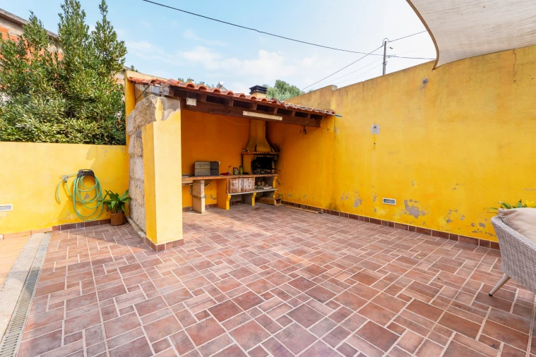 Moradia T5 para Venda em Santa Iria de Azoia, São João da Talha e Bobadela Foto 9