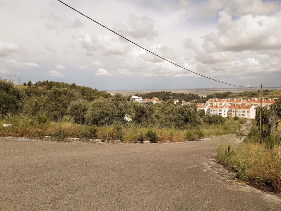 Terreno para Venda em Vialonga Foto 3