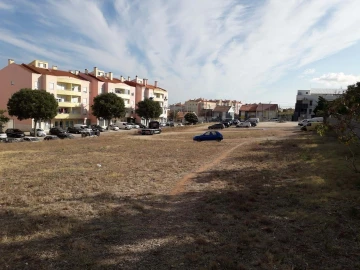 Terreno para Venda em Vialonga