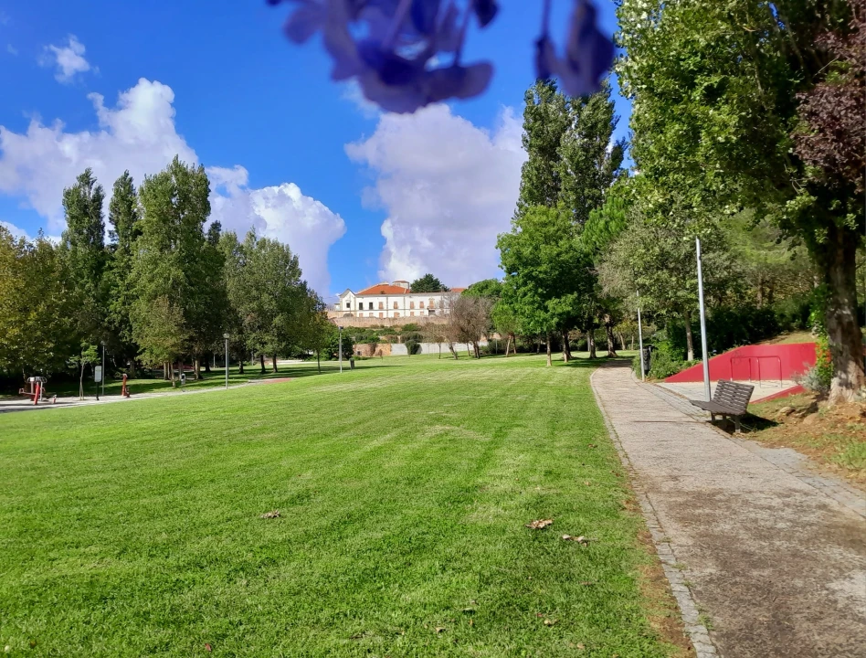 Loja para Venda em Vialonga Foto 12