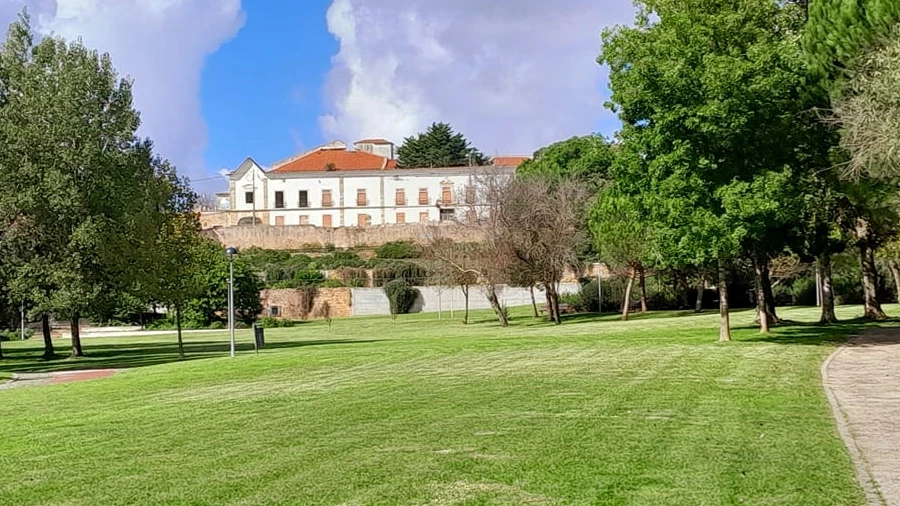 Loja para Venda em Vialonga