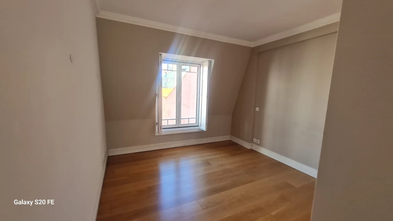 Apartamento T2 para Venda em Avenidas Novas Foto 17